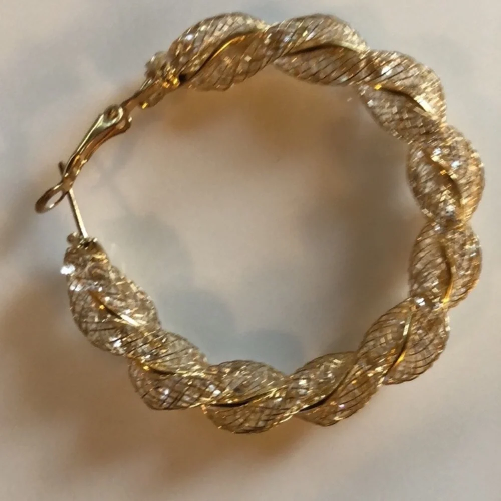 Spiral twist hoop earrings for pierced ears